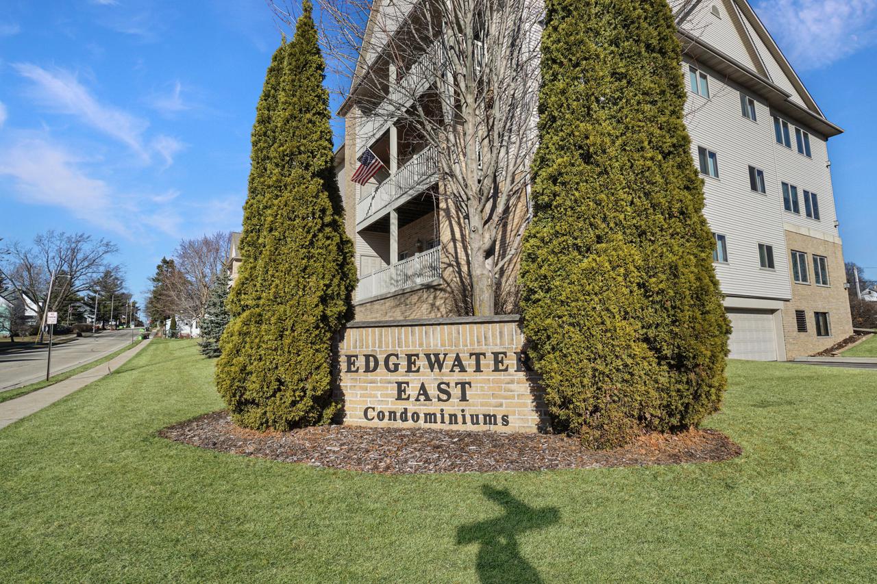 223 Fifth St #211, Hartford, WI 53027