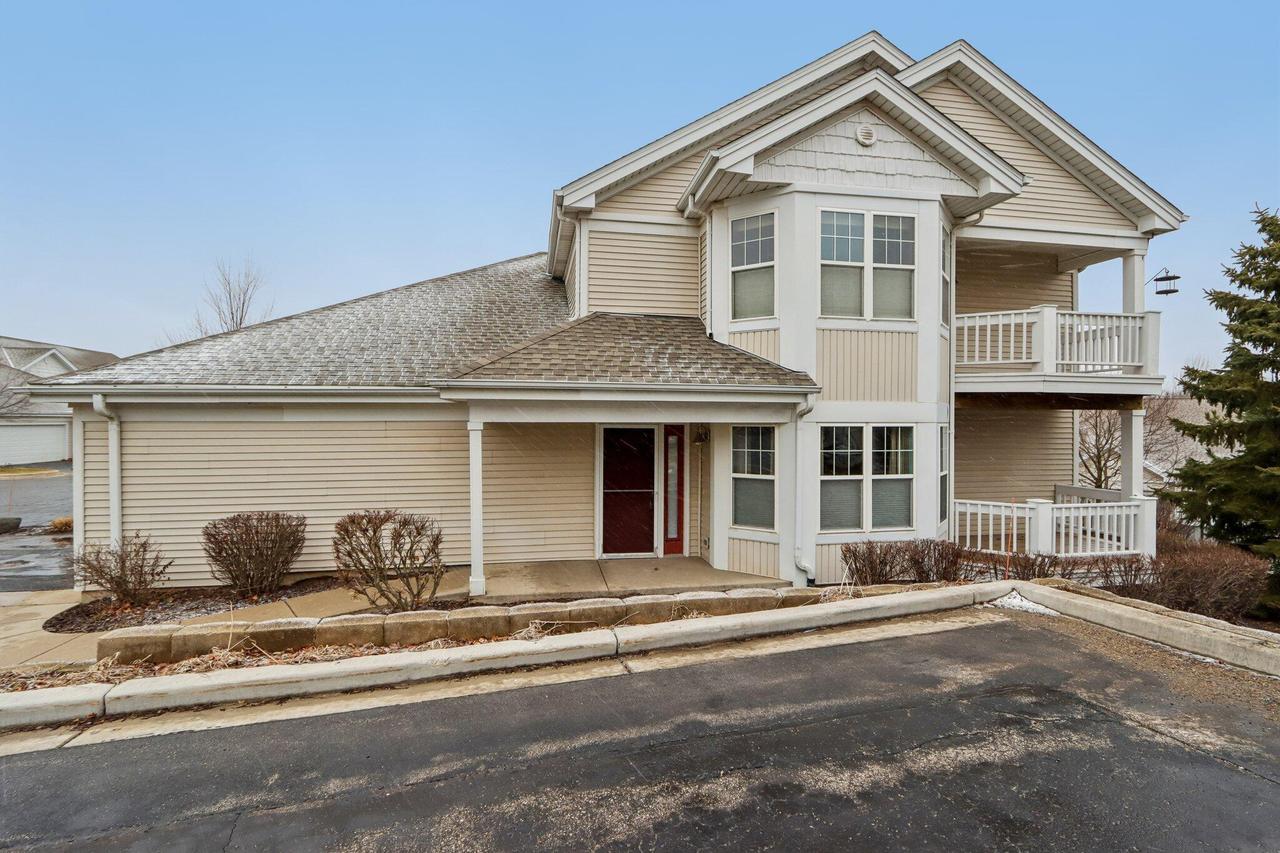 7011 W Rawson Ave, Franklin, WI 53132