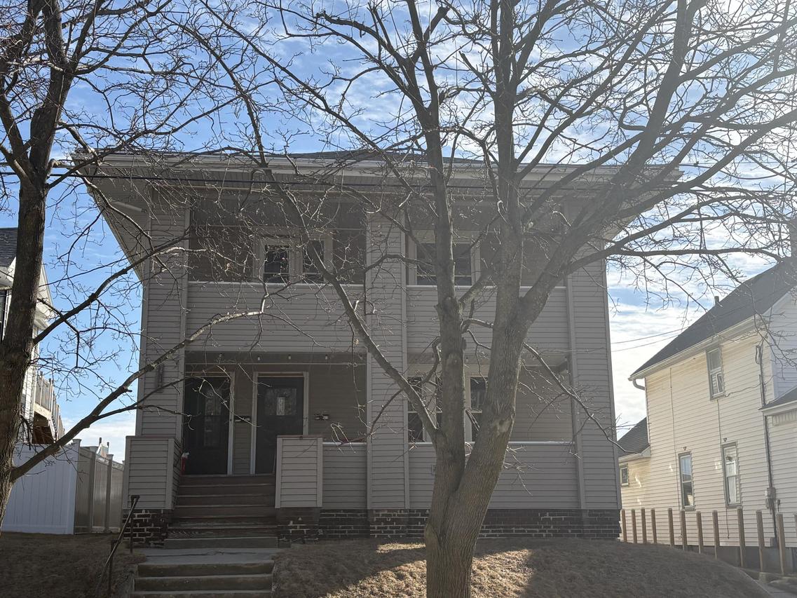 417 N 5th St., Manitowoc, WI 54220