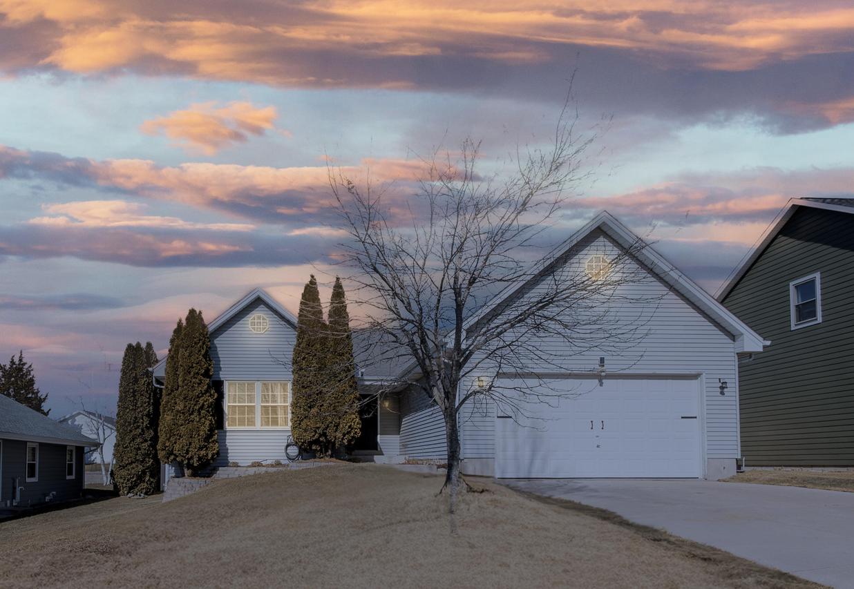 1300 Edgewood Ave, South Milwaukee, WI 53172