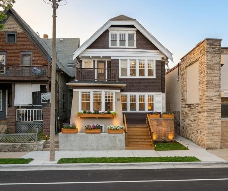 4120 W Burleigh St #4122, Milwaukee, WI 53210