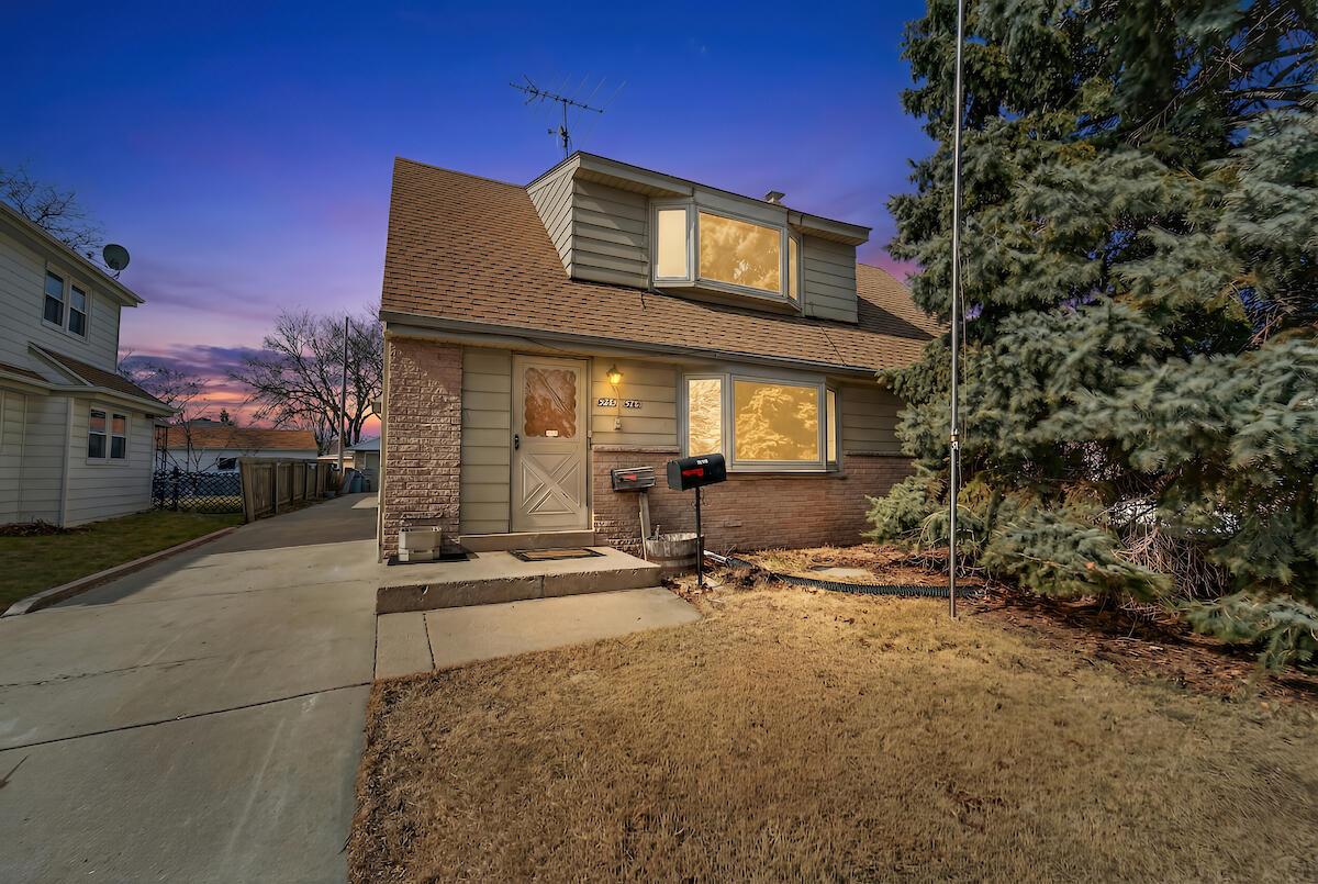 4785 S 14th St #4783, Milwaukee, WI 53221