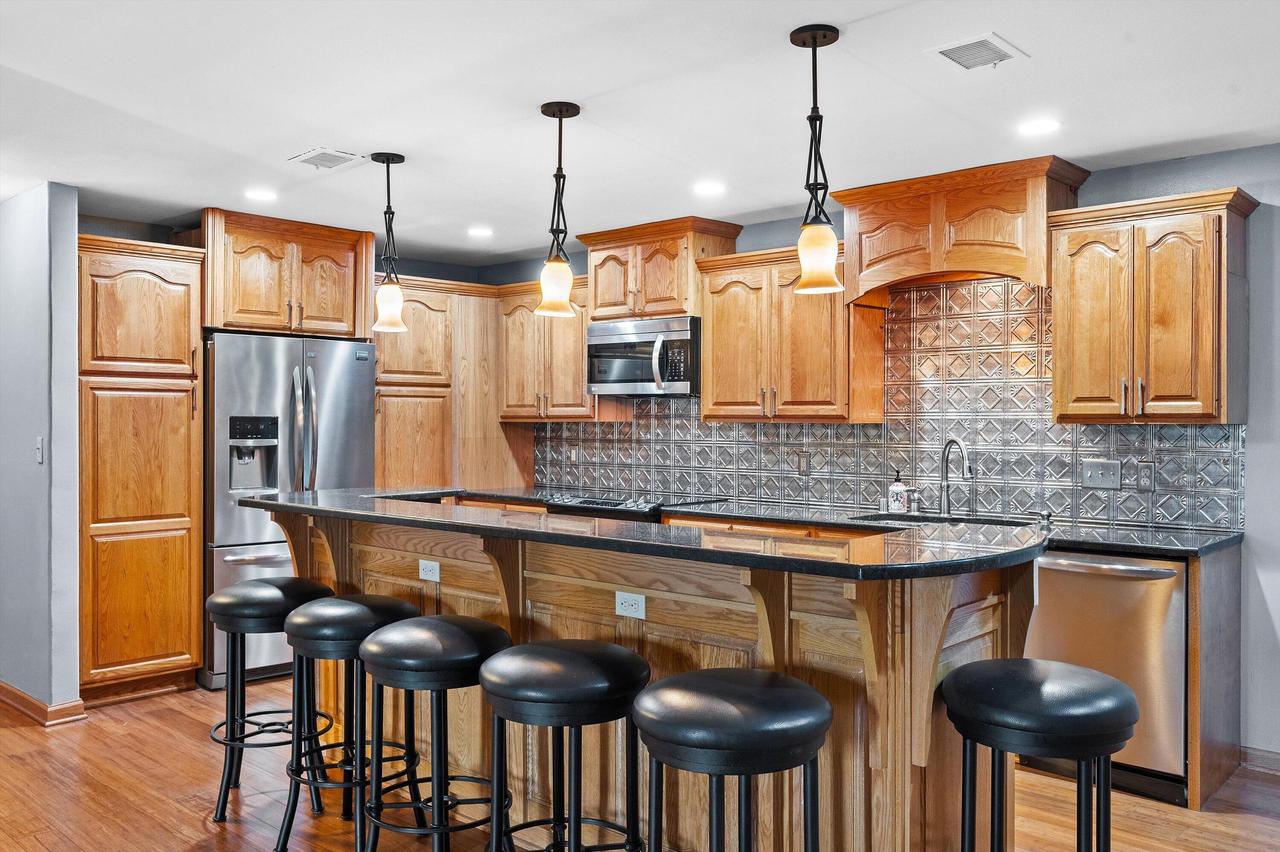 321 Park Hill #E, Pewaukee, WI 53072