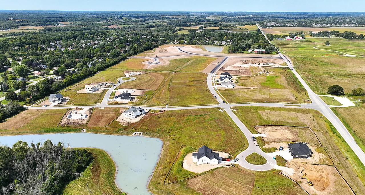 Lt48 Migratory Ln, Mequon, WI 53097