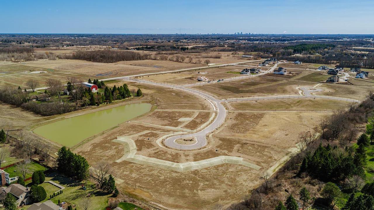 Lt54 Migratory Ln, Mequon, WI 53097