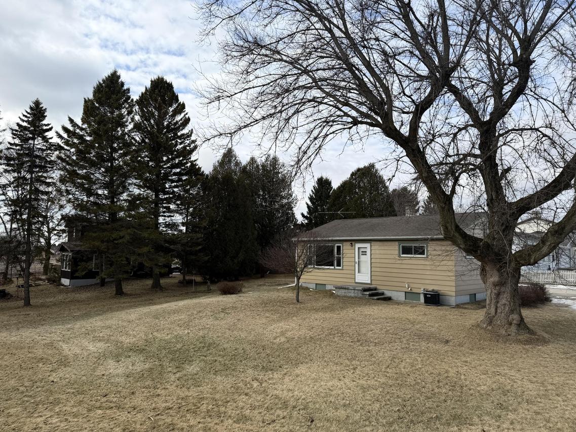 3311 Whistle Ln, Two Rivers, WI 54241