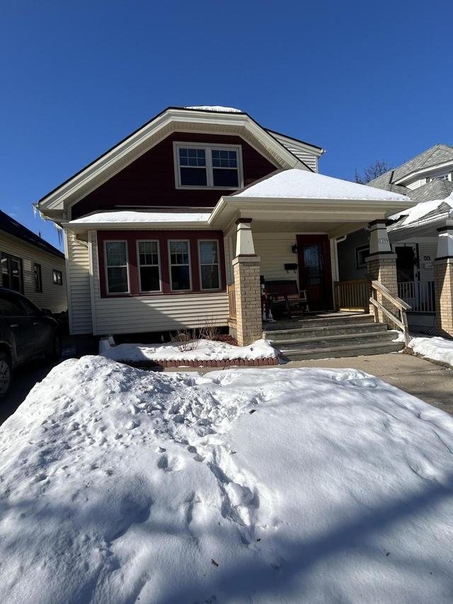 1359 N 65th St, Wauwatosa, WI 53213