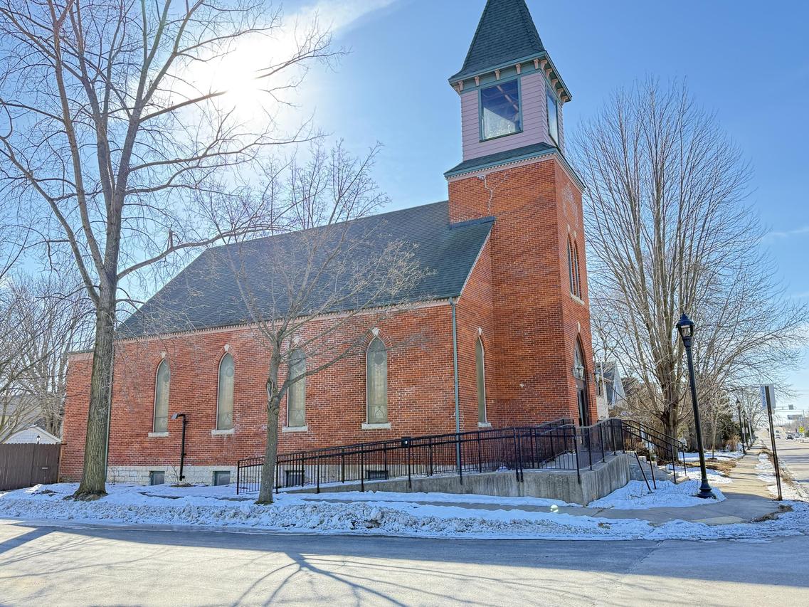 1452 George St, La Crosse, WI 54603