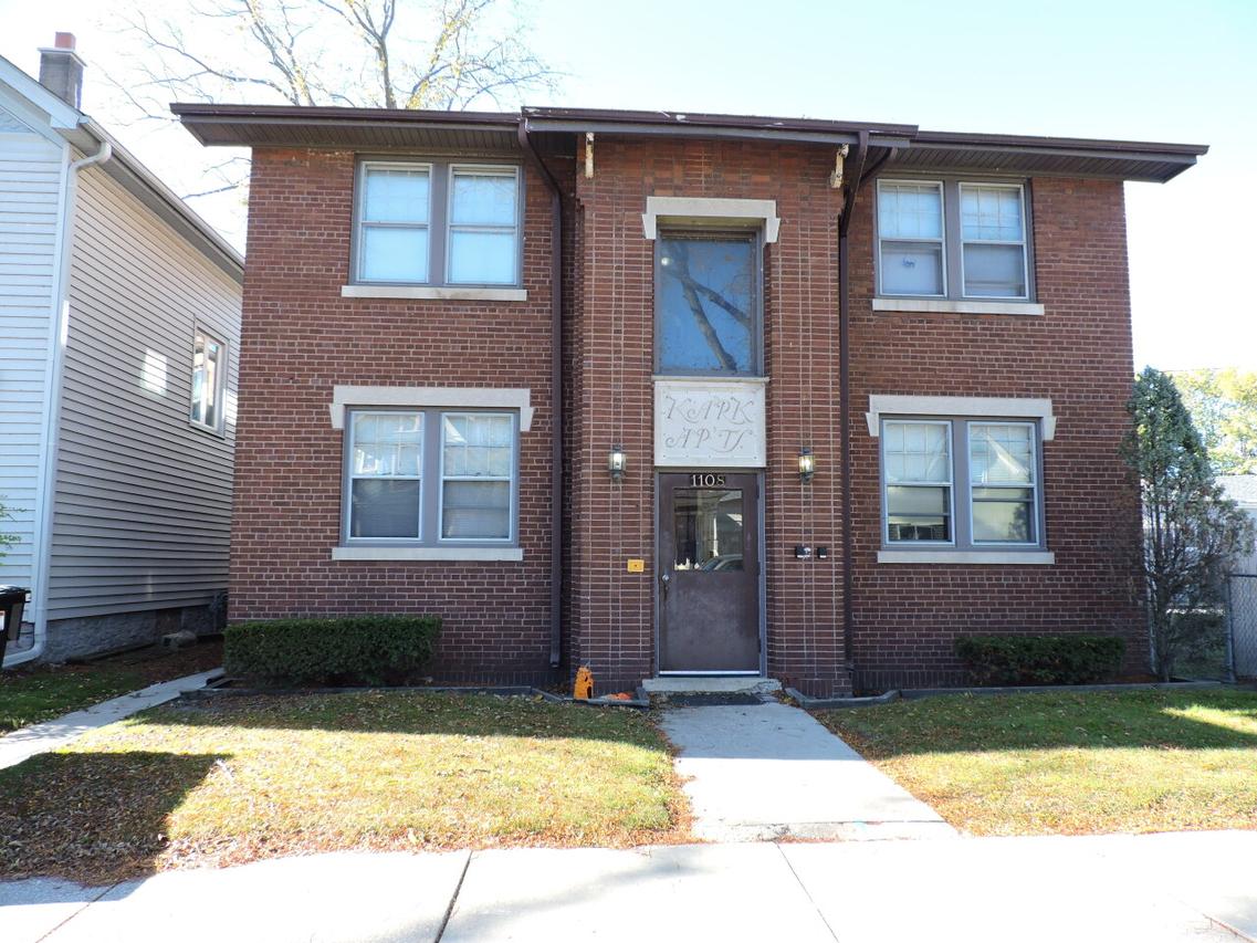 1108 N Wisconsin Ave, Racine, WI 53403