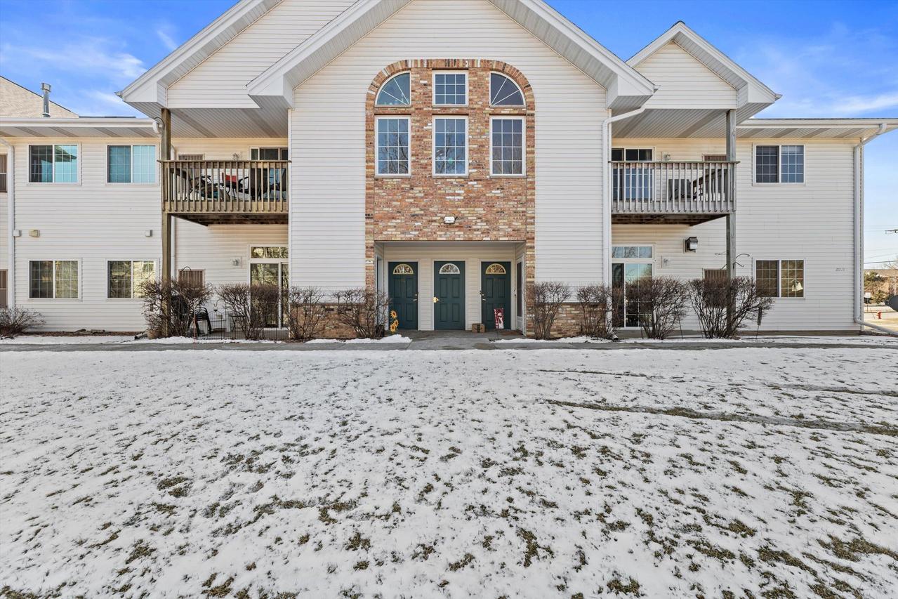 3360 E College Ave #16, Cudahy, WI 53110