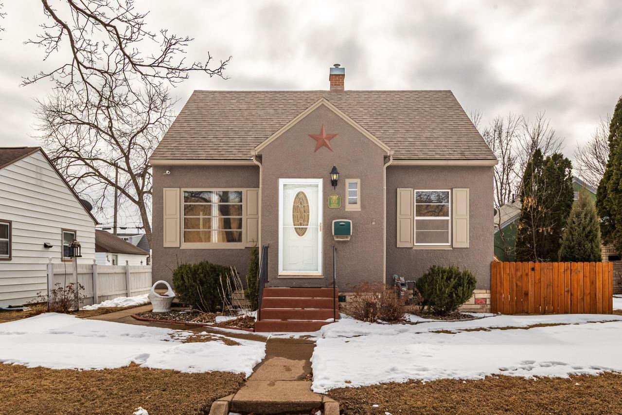 1918 Redfield St, La Crosse, WI 54601