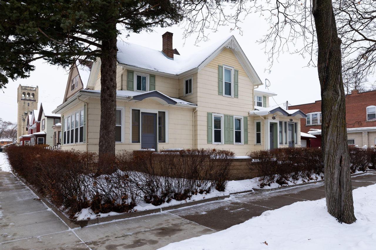 530 8th St., La Crosse, WI 54601