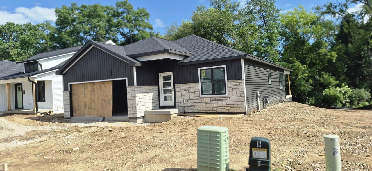 314 Evan Dr, Lake Geneva, WI 53147