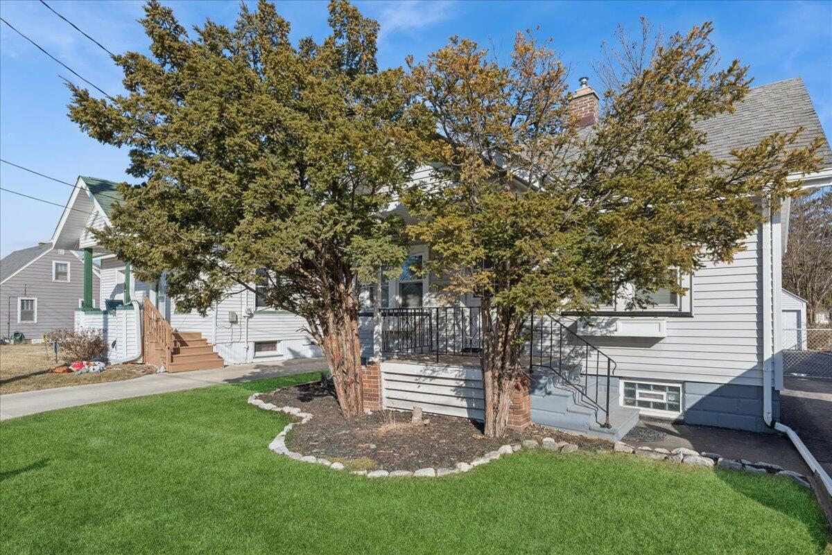 4013` 30th Ave, Kenosha, WI 53144