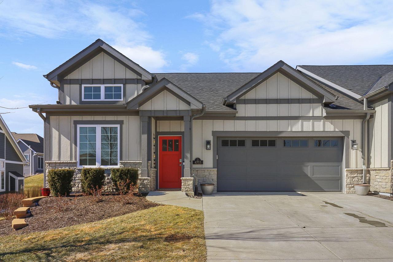 4753 S Cottage Ln, Pleasant Prairie, WI 53158