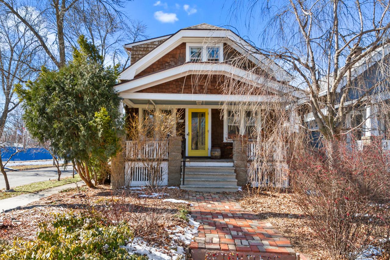 3175 S California St, Milwaukee, WI 53207