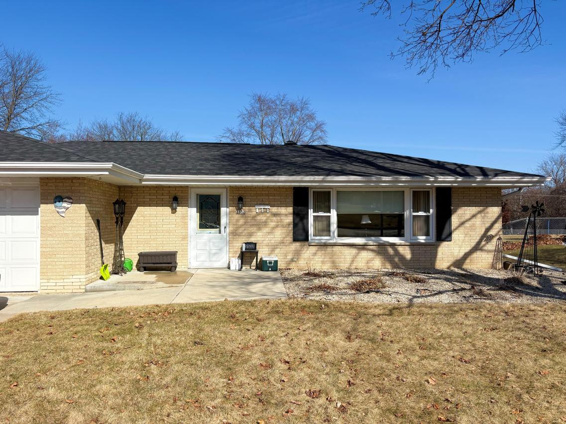 2532 S Seymour Pl, West Allis, WI 53227