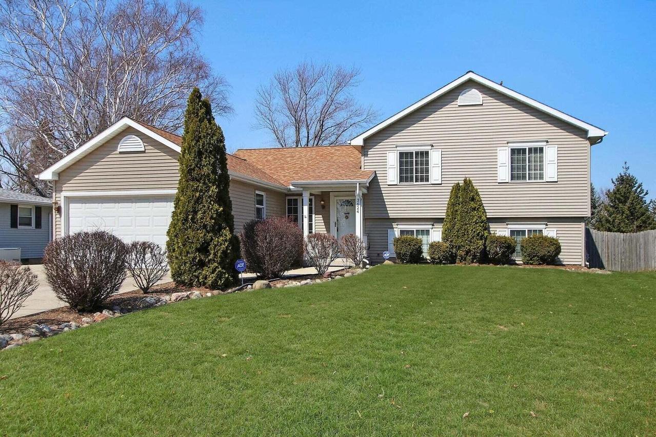 3624 30th St, Kenosha, WI 53144