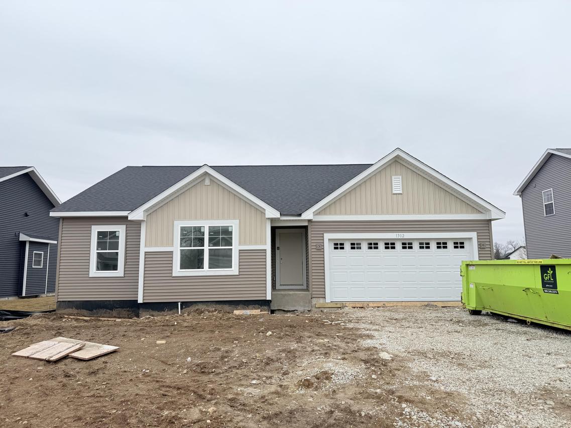 1302 Evergreen Dr, Delavan, WI 53115