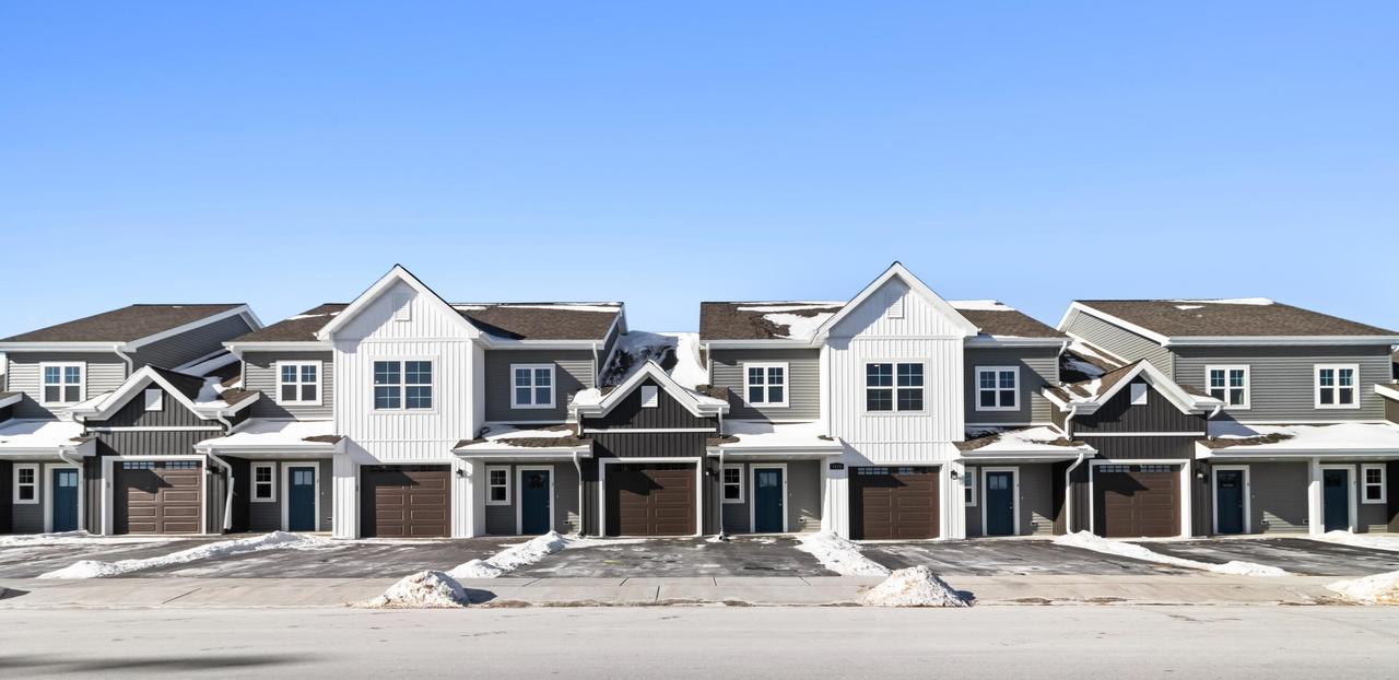 1675 Reigle Dr #Unit #3, Kewaskum, WI 53040