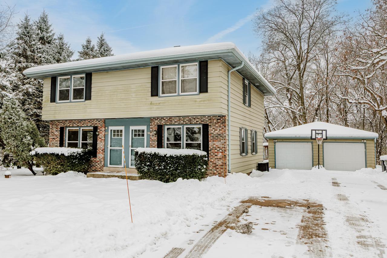 215 W Pembroke Way #217, Wales, WI 53183