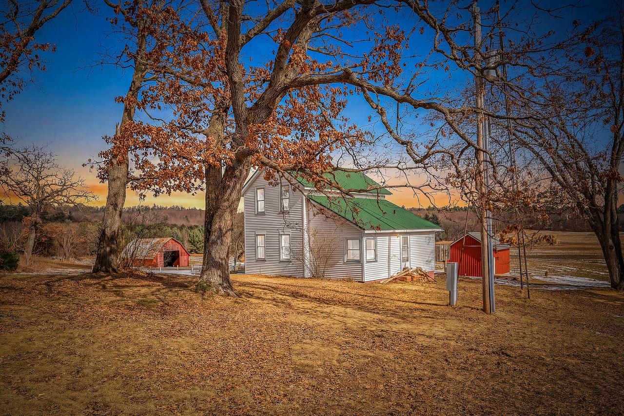 4364 Bedford Rd, Little Falls, WI 54656