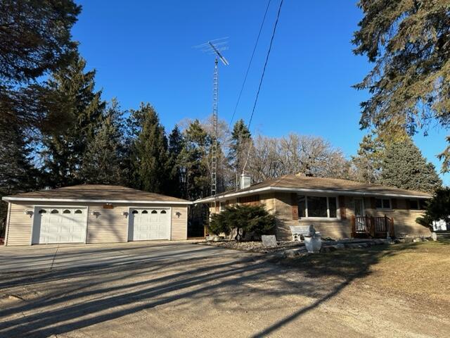 3042 North St, East Troy, WI 53120