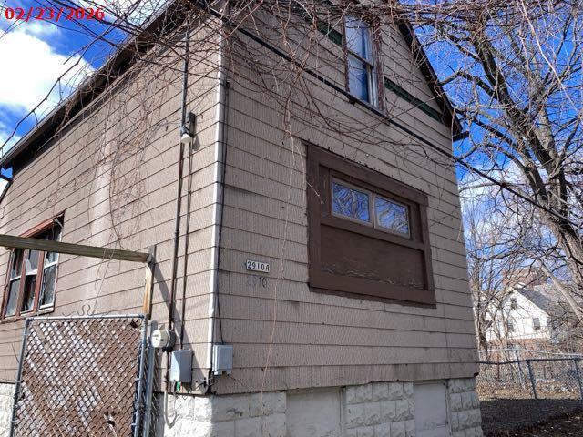 2910 N 9th St, Milwaukee, WI 53206