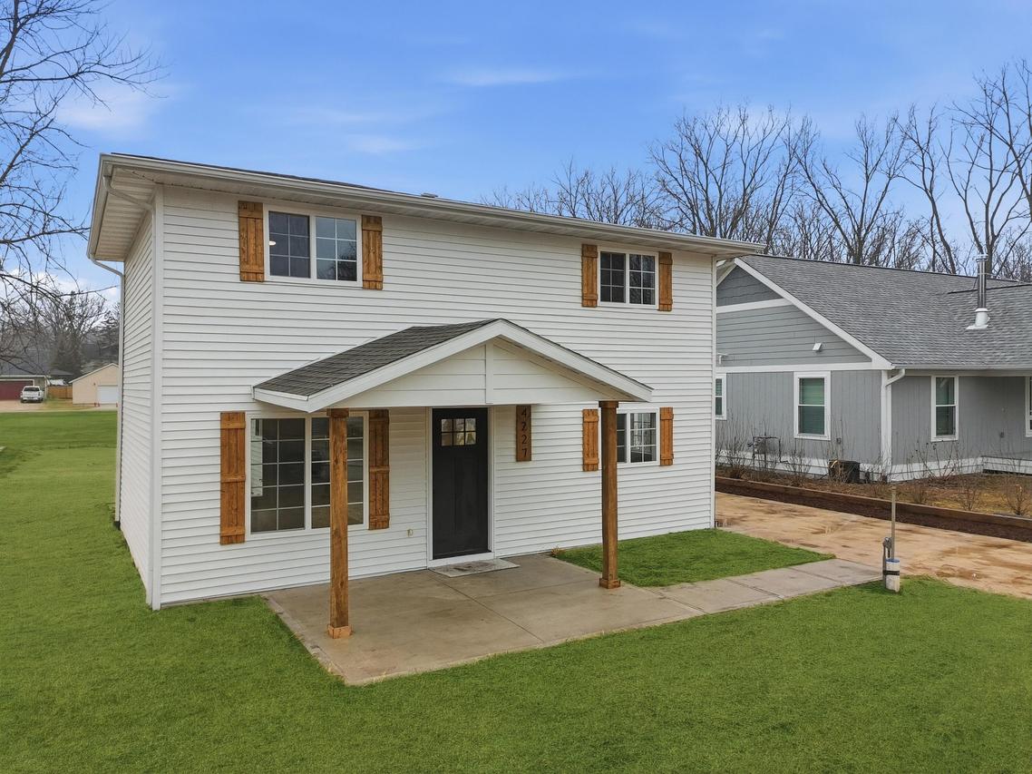 4227 Chestnut Ave, Delavan, WI 53115