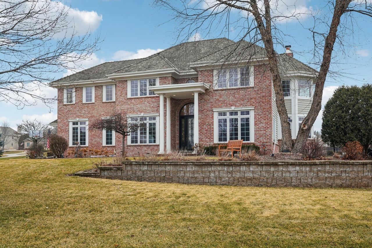 923 N Evergreen Cir, Hartland, WI 53029