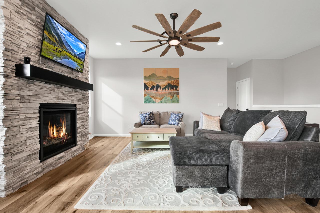 N62W21743 Augusta Pkwy, Menomonee Falls, WI 53051