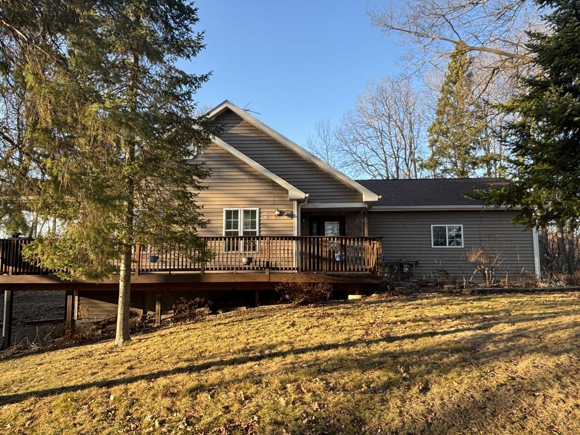 W5336 W Wisconsin Dr, Sugar Creek, WI 53121