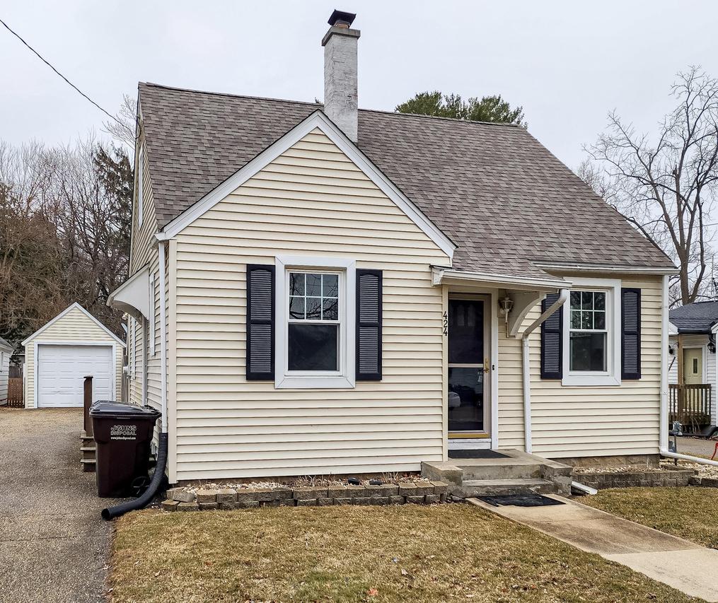 424 Robert St, Fort Atkinson, WI 53538