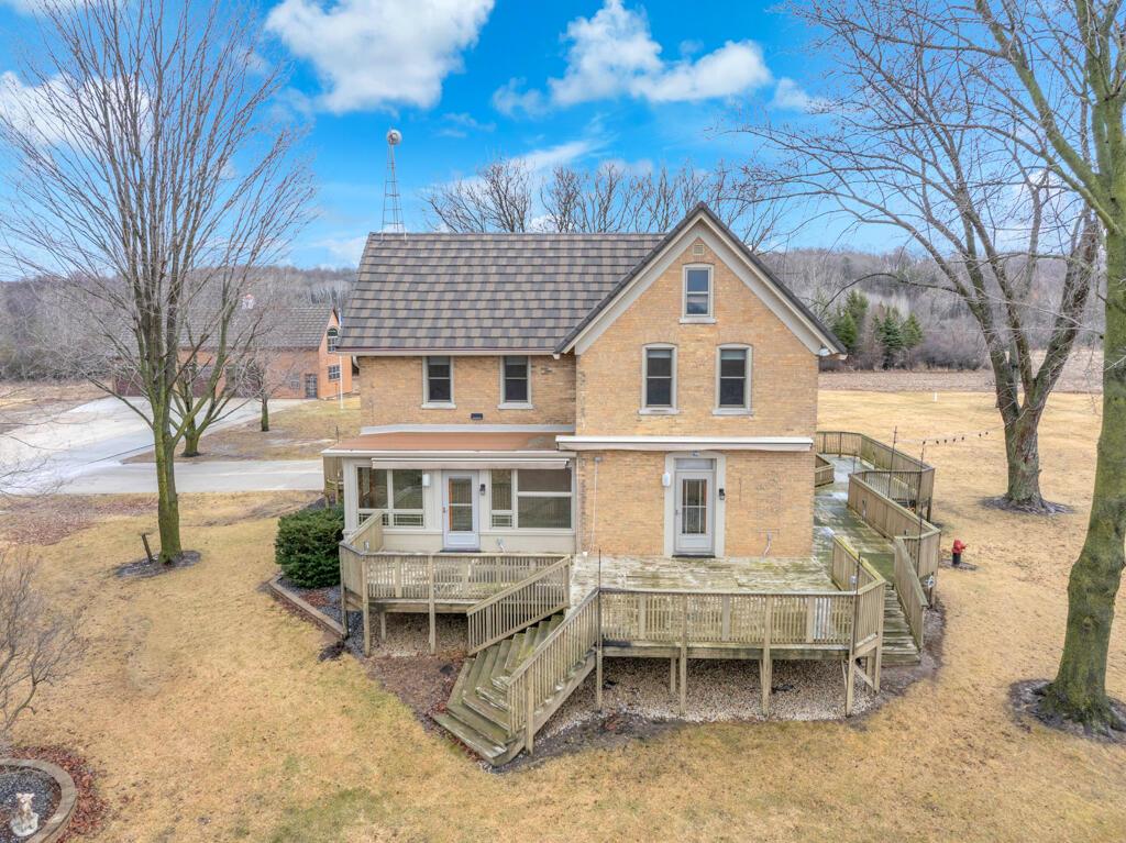 8210 Kettle View, Kewaskum, WI 53040