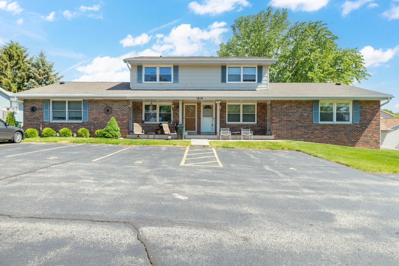 1816 Miller St #A, West Bend, WI 53095