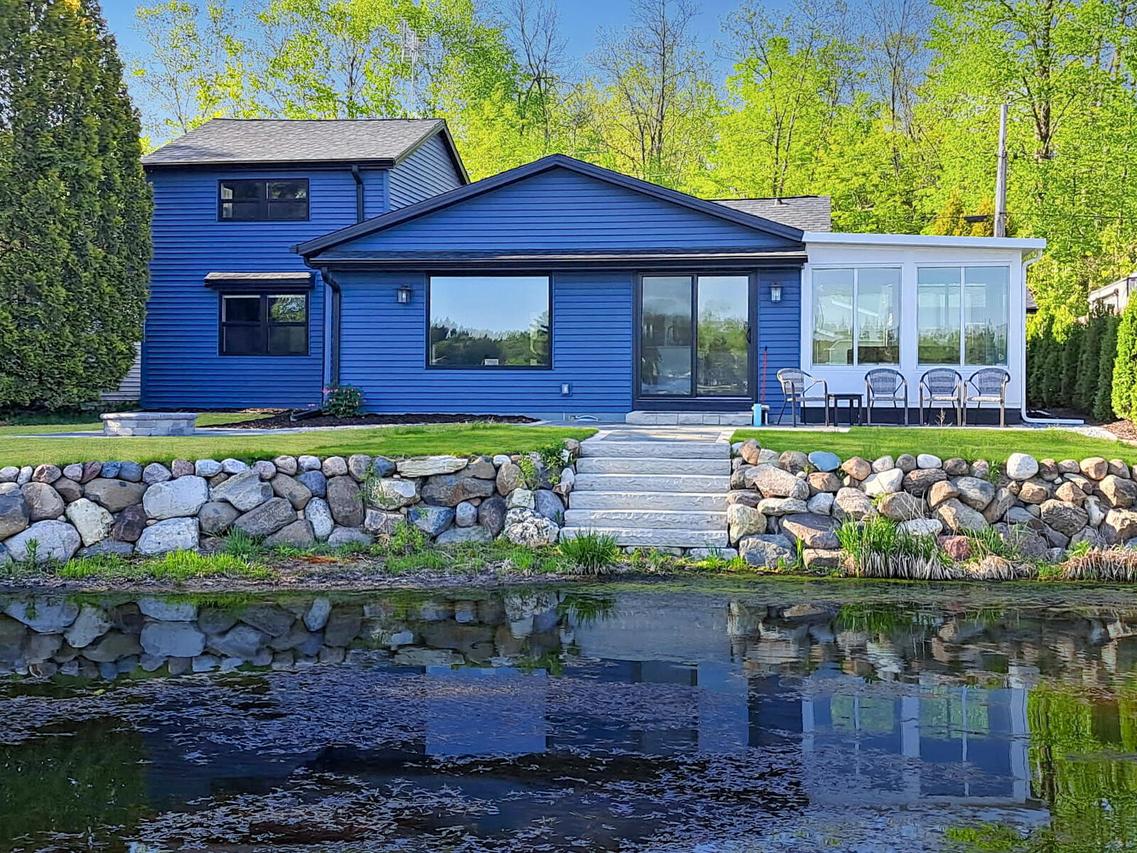 W882 Birchwood Dr, Osceola, WI 53010