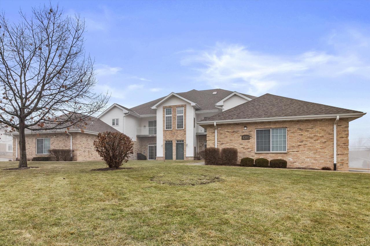 4301 Taylor Hbr #1, Mount Pleasant, WI 53403