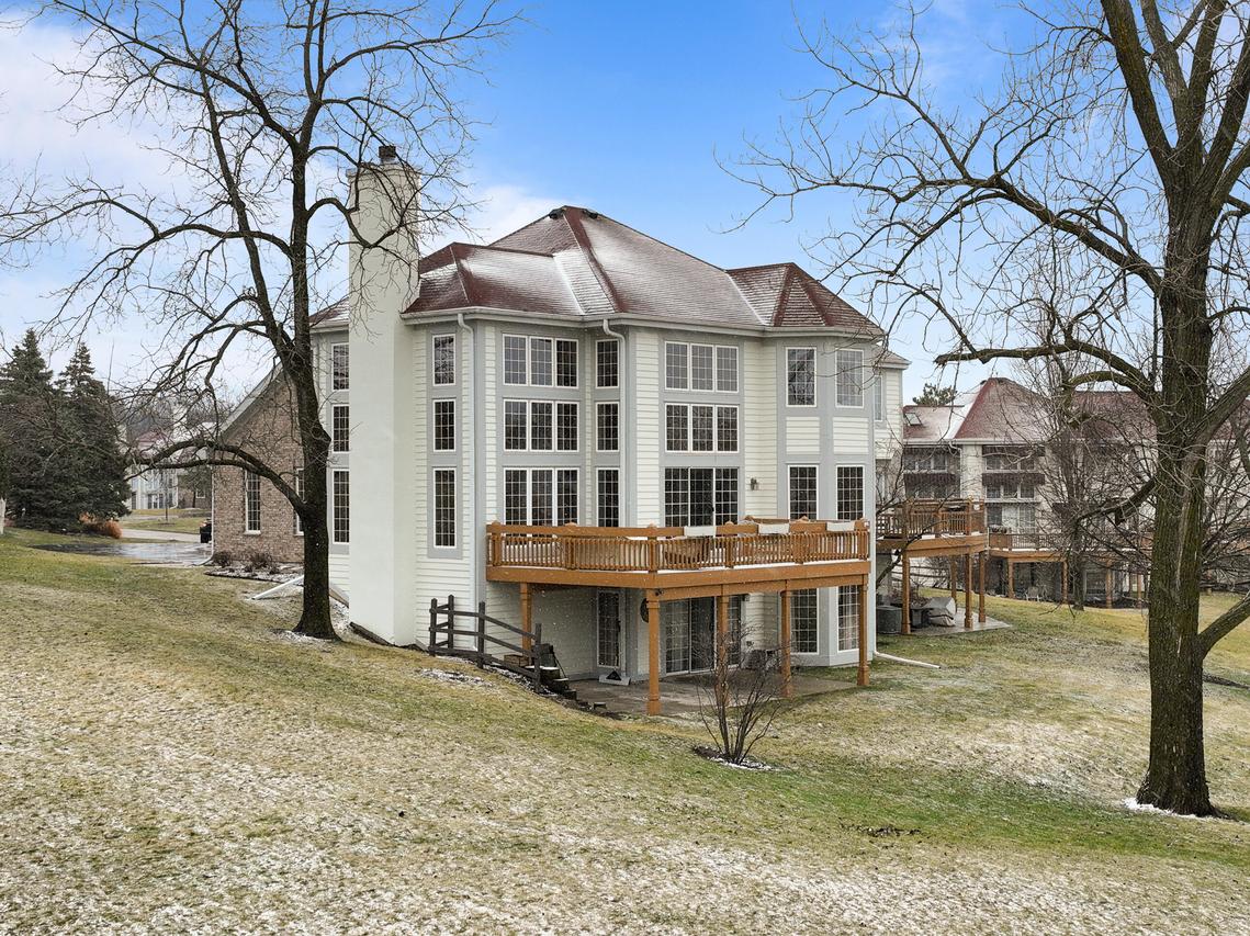 1492 Highland Dr #8-32, Geneva, WI 53147