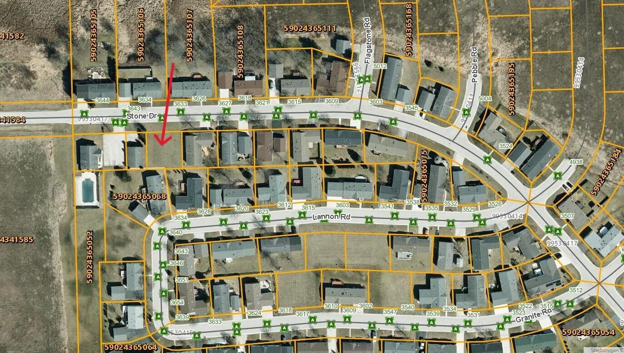 3633 Stone Dr, Sheboygan, WI 53083