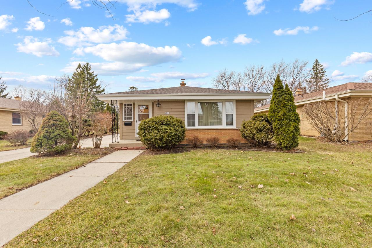 6061 S 19th St, Milwaukee, WI 53221