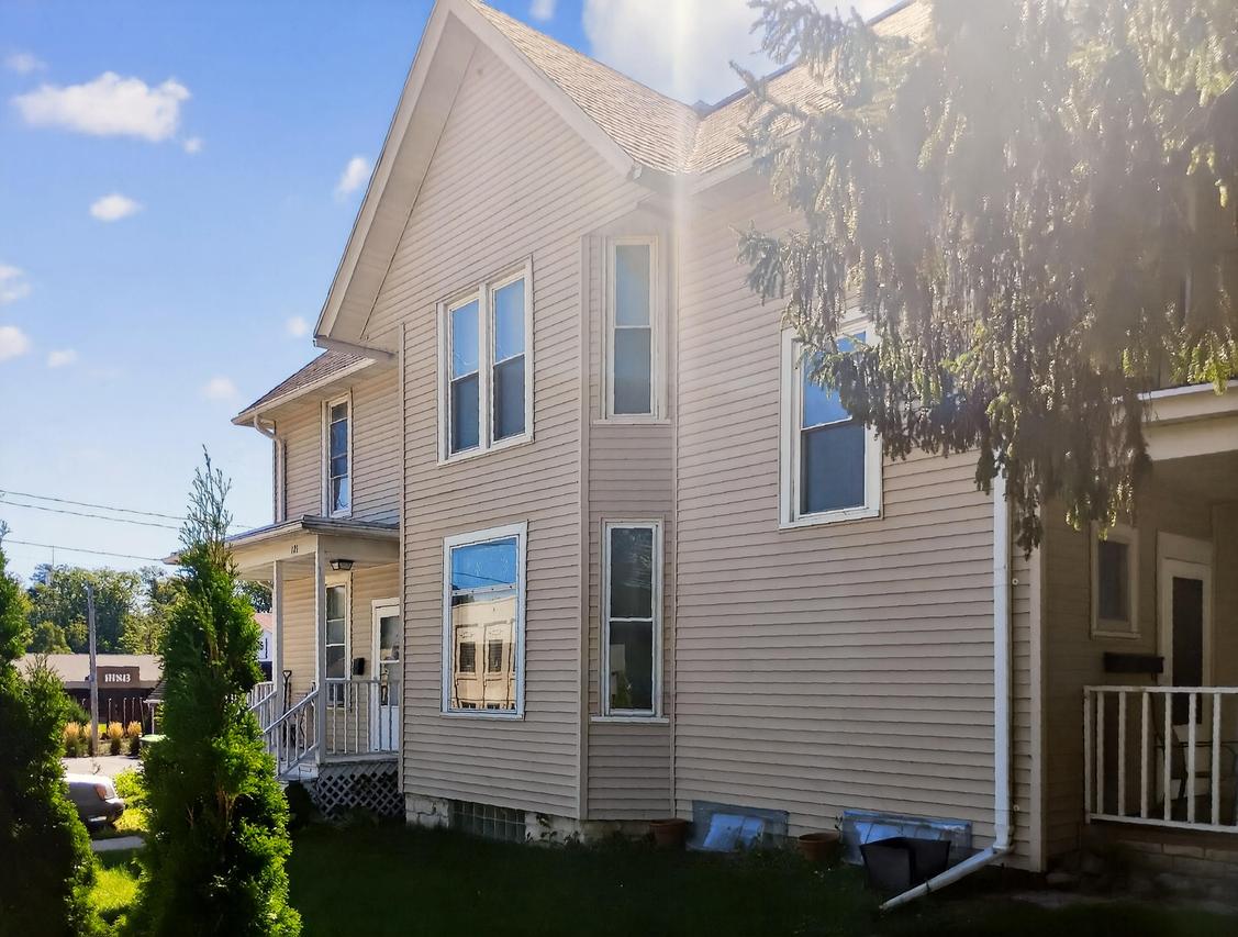 202 S School St, Mayville, WI 53050