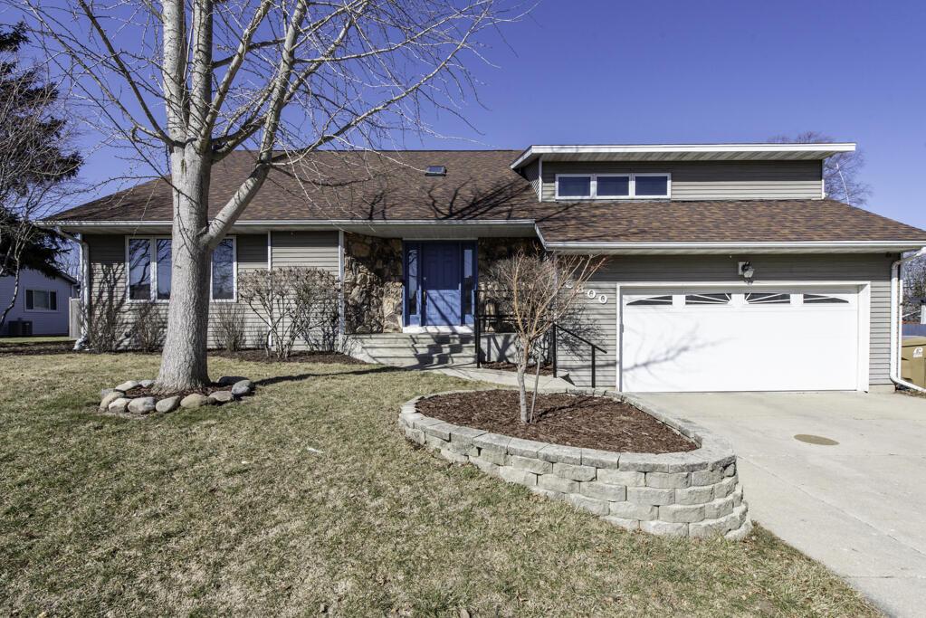 5800 82nd Pl, Kenosha, WI 53142