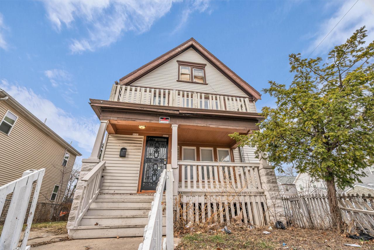 2137 N 31st St #2139, Milwaukee, WI 53208