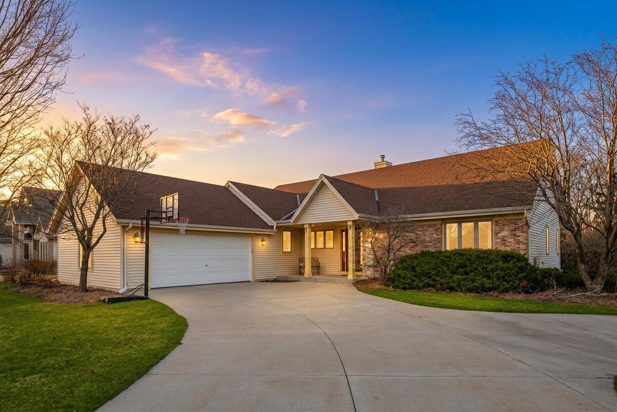 6180 S Preston Ln, New Berlin, WI 53151