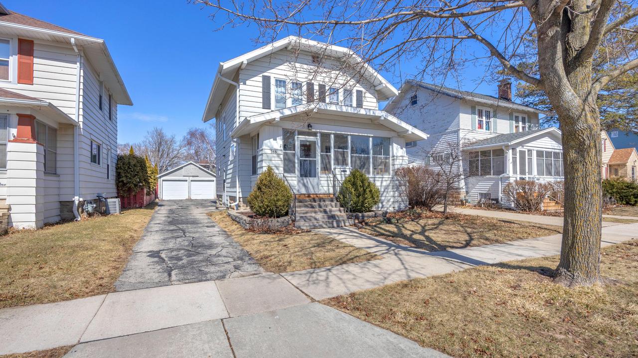 163 15th St, Fond Du Lac, WI 54935