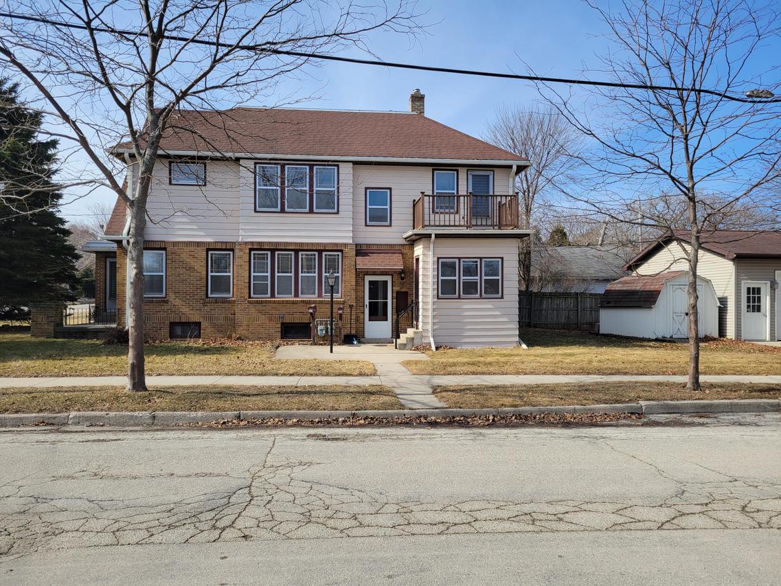 502 W Oakland Ave, Port Washington, WI 53074