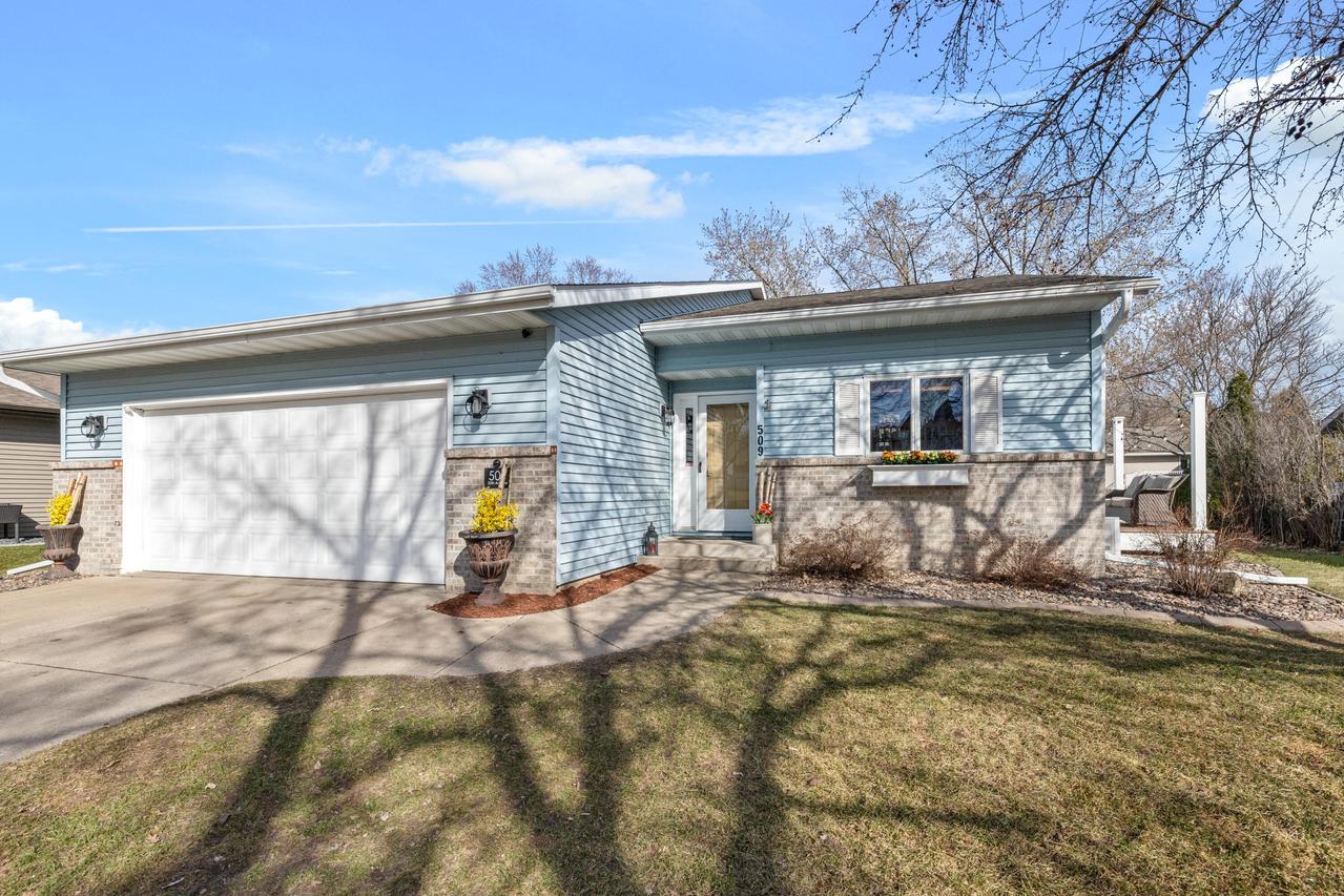 509 S 20th Ave, Onalaska, WI 54650