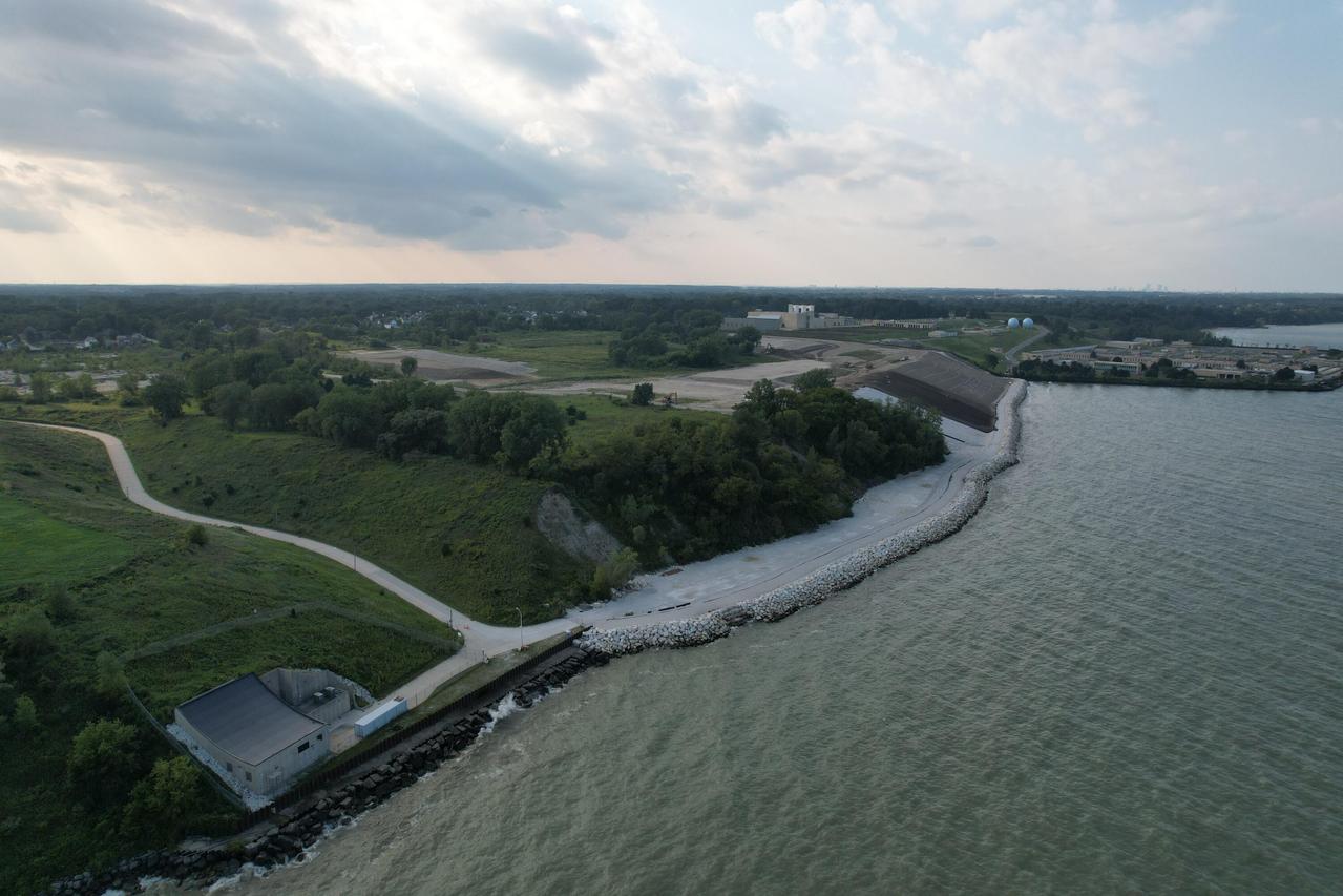 9423 S Lake Vista #3008, Oak Creek, WI 53154