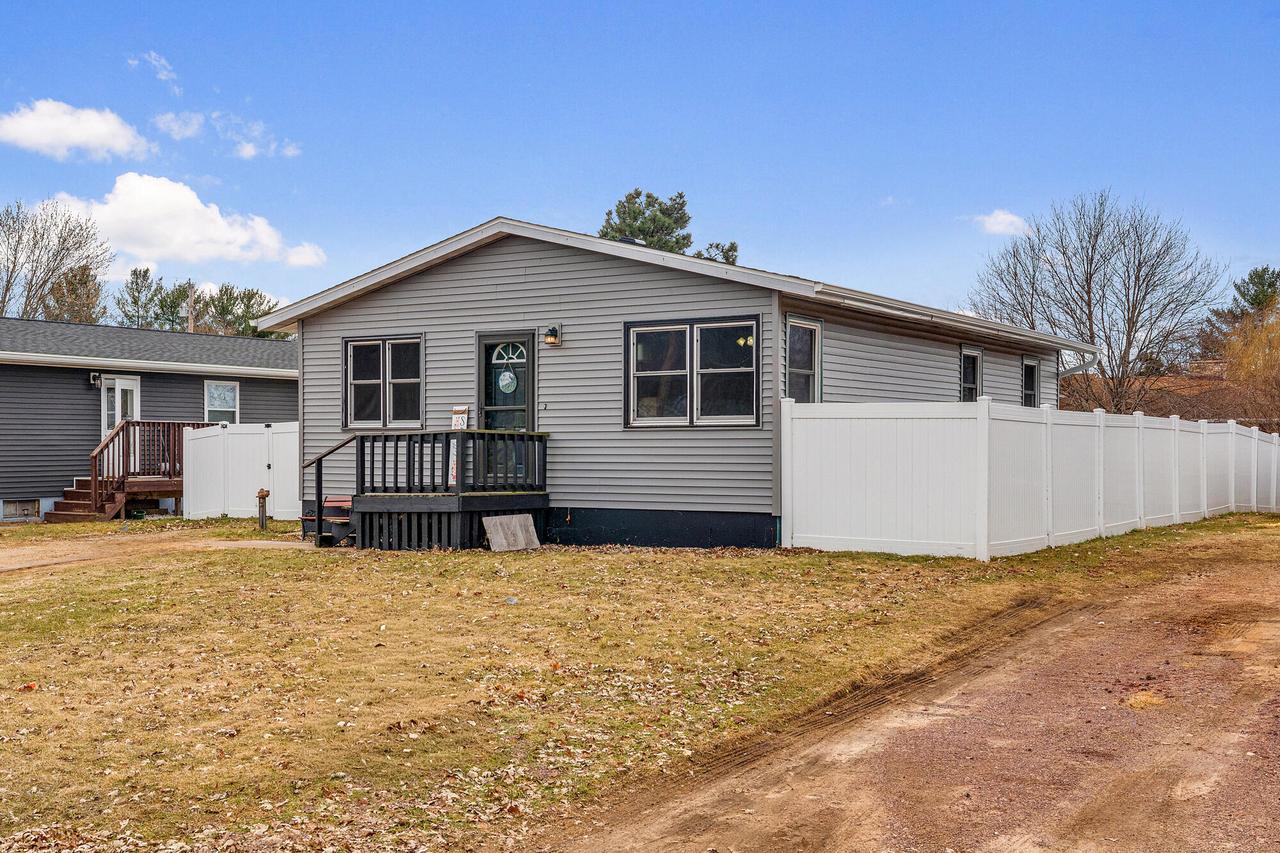 W8213 Harmon St, Holland, WI 54636