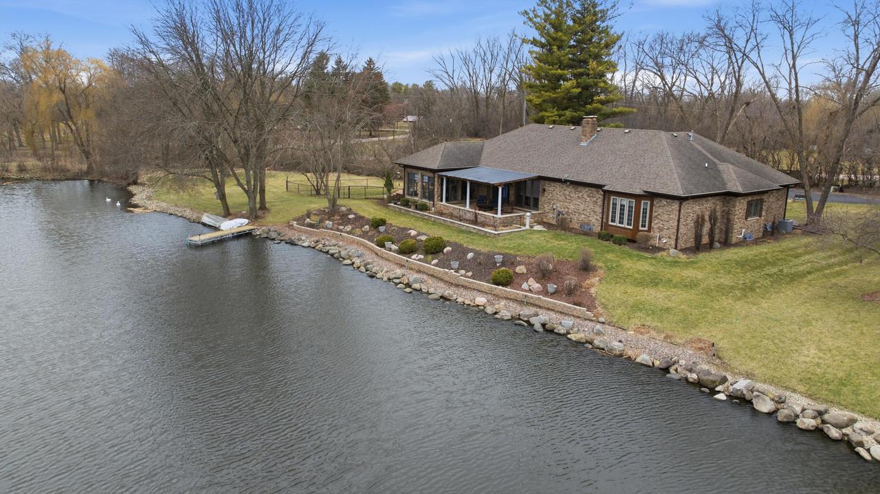 1255 Janette St, Fort Atkinson, WI 53538